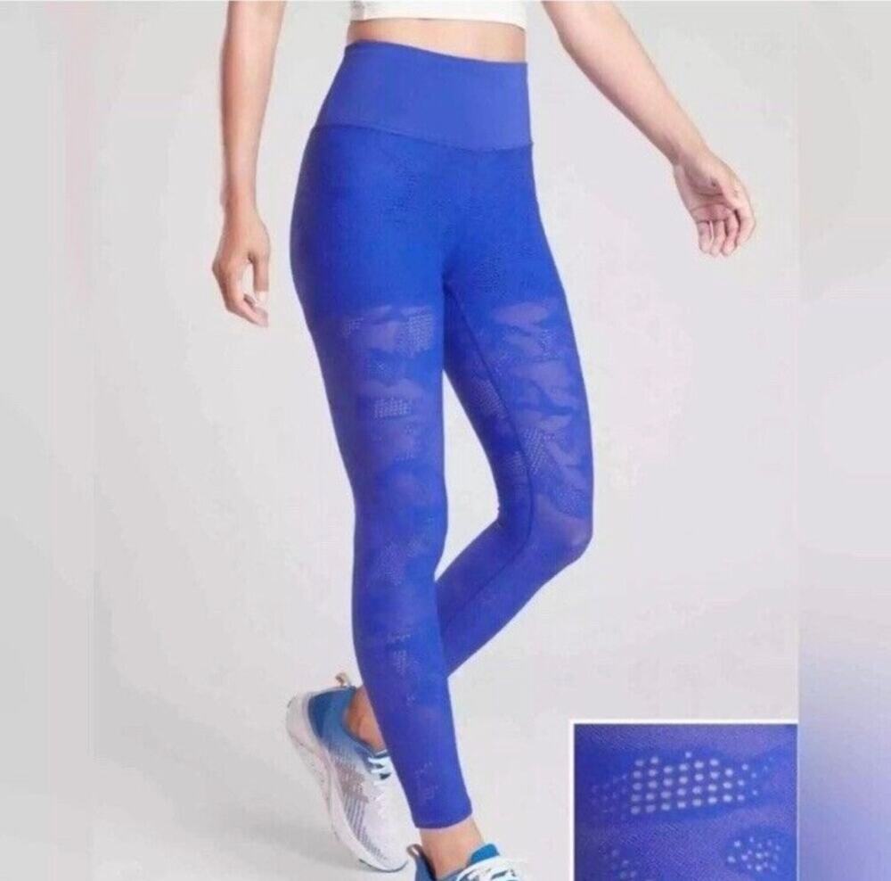 Athleta Phenom Camo 7/8 Leggings Blue Lasercut Lined Large Athleticwear